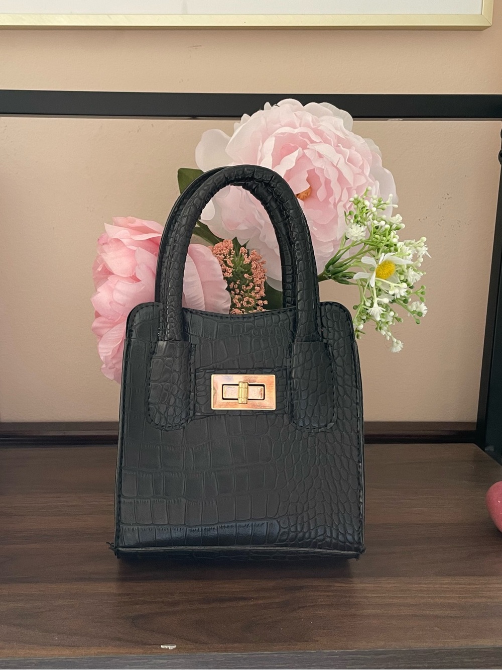 Womens Black Croc-Embossed Top-Handle Bag with Gold Hardware